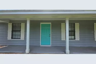 2625 Spring Valley Circle, Deland, FL 32720 - Photo 2