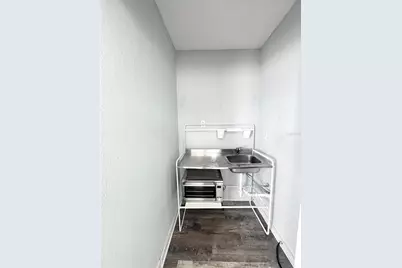 704 Cordova Drive #4, Orlando, FL 32804 - Photo 8