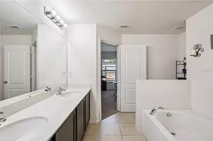 3002 Greynolds St, Deltona, FL 32738 - Photo 14