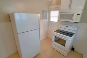 520 N 11th Ave N, Saint Petersburg, FL 33701 - Photo 6