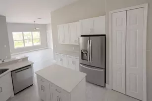 3504 Valleyview Dr, Kissimmee, FL 34746 - Photo 8