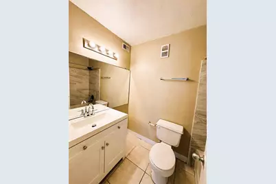 4760 Walden Circle #5-31, Orlando, FL 32811 - Photo 12