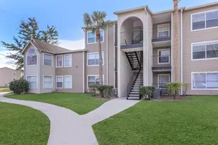 4760 Walden Cir, Orlando, FL 32811 - Photo 2