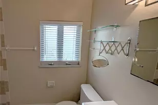 520 N 11th Ave N, Saint Petersburg, FL 33701 - Photo 8