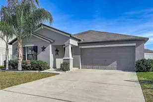 3160 Kresterbrooke Ln, Zephyrhills, FL 33540 - Photo 2