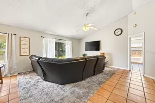 2037 Greystone Trail, Orlando, FL 32818 - Photo 4