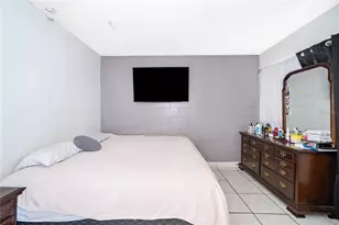 1717 Chatham Cir, Apopka, FL 32703 - Photo 2