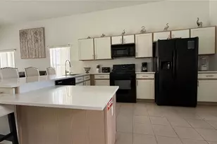 513 Bailey Cir, Davenport, FL 33897 - Photo 2
