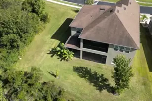 1879 Whitewillow Dr, Wesley Chapel, FL 33543 - Photo 8