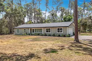 7374 Circle Dr, Lady Lake, FL 32159 - Photo 2