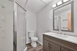 465 Marina Ln, Tavares, FL 32778 - Photo 14