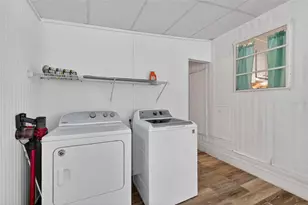 465 Marina Ln, Tavares, FL 32778 - Photo 22