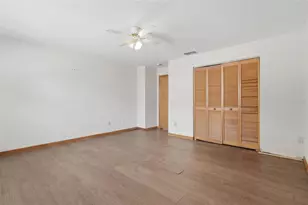 910 Big Tree Rd, South Daytona, FL 32119 - Photo 16