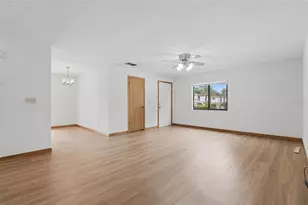 910 Big Tree Rd, South Daytona, FL 32119 - Photo 2