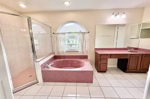 2813 Rolling Broak Dr, Orlando, FL 32837 - Photo 20