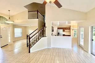 2813 Rolling Broak Dr, Orlando, FL 32837 - Photo 12