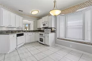 353 Lakebreeze Cir, Lake Mary, FL 32746 - Photo 20