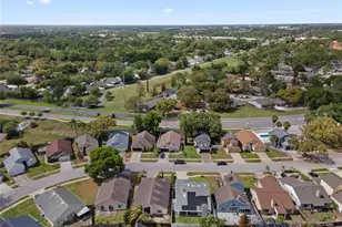 353 Lakebreeze Cir, Lake Mary, FL 32746 - Photo 6