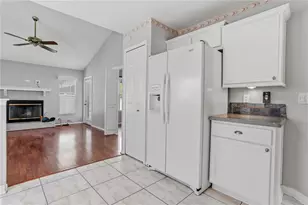 353 Lakebreeze Cir, Lake Mary, FL 32746 - Photo 22