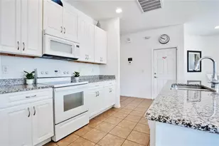2613 Rosemont Cir, Davenport, FL 33837 - Photo 18
