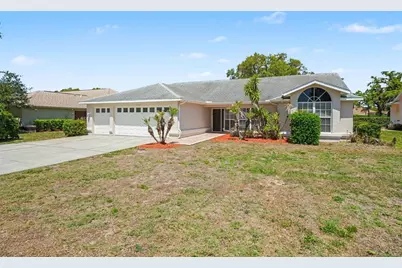9389 Fox Hollow Lane, Weeki Wachee, FL 34613 - Photo 2