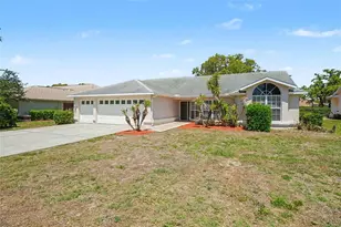 9389 Fox Hollow Ln, Weeki Wachee, FL 34613 - Photo 2