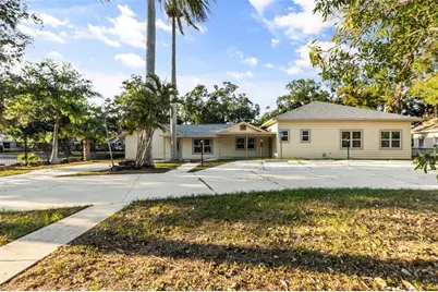2726 6th Avenue W, Bradenton, FL 34205 - Photo 1