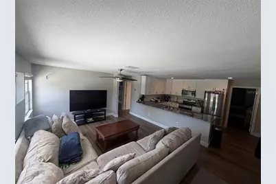 7210 14th Street N, Saint Petersburg, FL 33702 - Photo 2