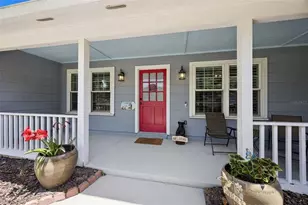 7923 Thurmond Ct, Orlando, FL 32817 - Photo 2