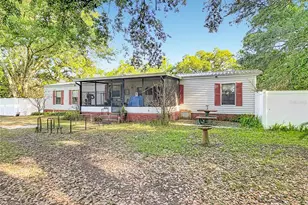 821 Irene Dr, Auburndale, FL 33823 - Photo 10