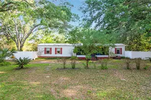 821 Irene Dr, Auburndale, FL 33823 - Photo 8
