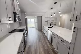 5609 Executive Dr, New Port Richey, FL 34652 - Photo 2