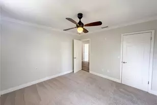 5609 Executive Dr, New Port Richey, FL 34652 - Photo 20