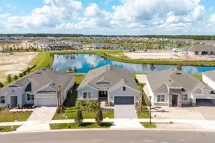 992 Tassleflower Trl, Saint Cloud, FL 34771 - Photo 6