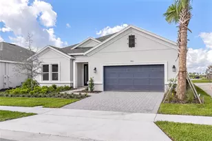 992 Tassleflower Trl, Saint Cloud, FL 34771 - Photo 2