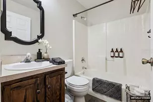 884 Belhaven Dr, Orlando, FL 32828 - Photo 16