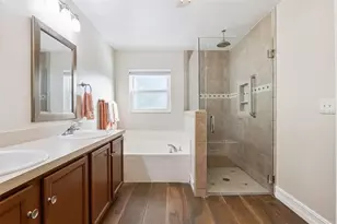 884 Belhaven Dr, Orlando, FL 32828 - Photo 14