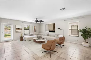 11201 Hudson Hills Ln, Riverview, FL 33579 - Photo 2