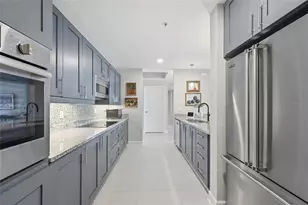 100 S Eola Dr, Orlando, FL 32801 - Photo 10