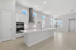 28761 Sweet Persimmon Dr, Wesley Chapel, FL 33543 - Photo 10