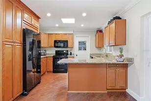 130 Lemon Ln, Longwood, FL 32750 - Photo 2