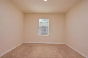 660 Cotulla Dr, Kissimmee, FL 34758 - Photo 18