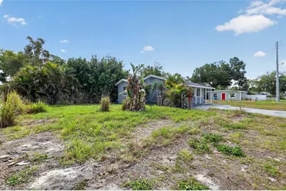 300 52nd Street S, Saint Petersburg, FL 33707 - Photo 4