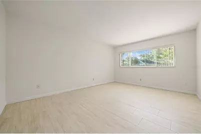 10403 Lake Carroll Way, Tampa, FL 33618 - Photo 16