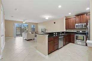 8076 Prestbury Dr, Orlando, FL 32832 - Photo 4
