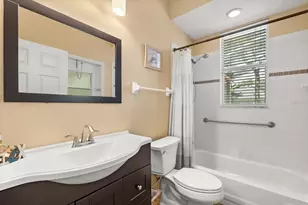 3377 Sterling Lake Cir, Oviedo, FL 32765 - Photo 24