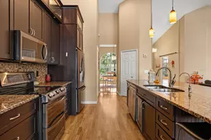 3377 Sterling Lake Cir, Oviedo, FL 32765 - Photo 4