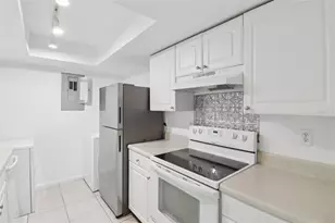 4369 Aqua Vista Dr, Orlando, FL 32839 - Photo 6