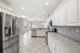 16825 Harrierridge Pl, Lithia, FL 33547 - Photo 20