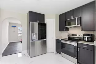 2126 Blackstone Landing Dr, Kissimmee, FL 34758 - Photo 6